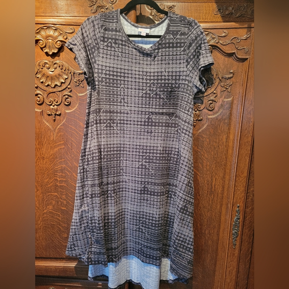 Lularoe Carly, medium
